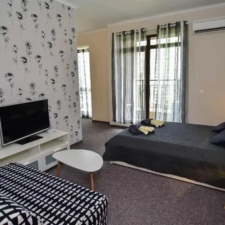 Apartment Sea Garden Studio. Free Parking Burgas