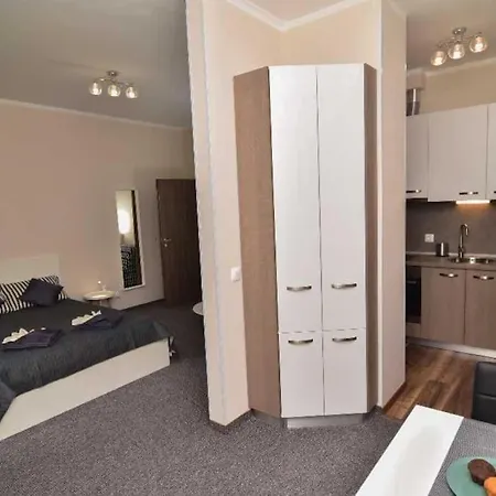 Sea Garden Studio. Free Parking Apartment *